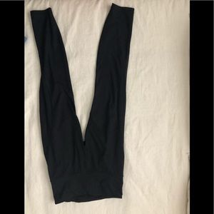 Elevate Leggings with Side Mesh Cutout